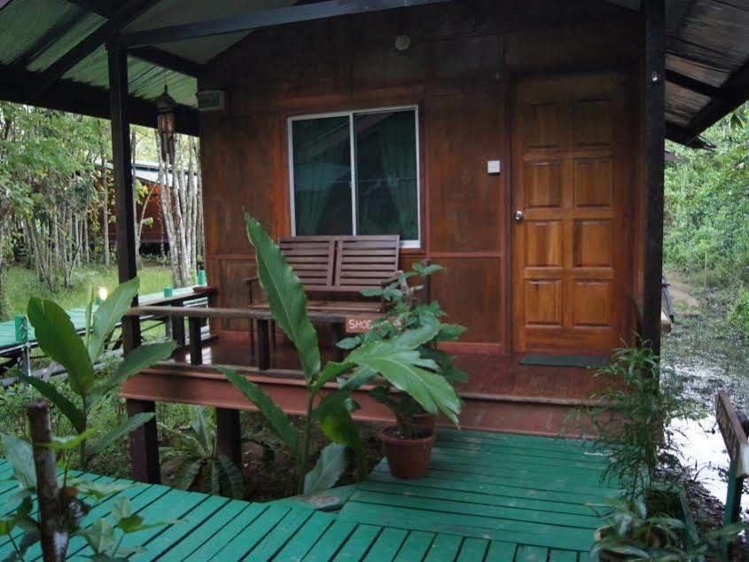 Tanini Kinabatangan Formerly Known As Nature Lodge Kinabatangan Bilit Екстериор снимка