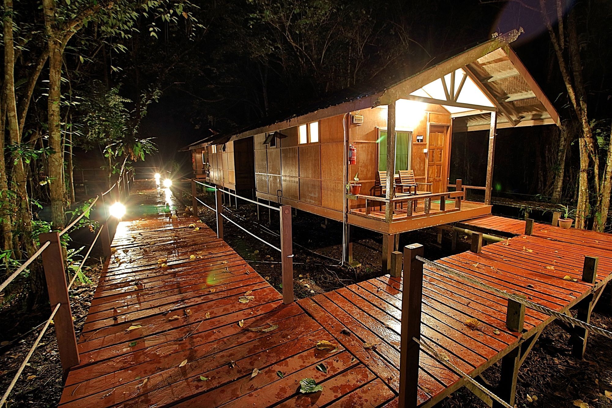 Tanini Kinabatangan Formerly Known As Nature Lodge Kinabatangan Bilit Екстериор снимка